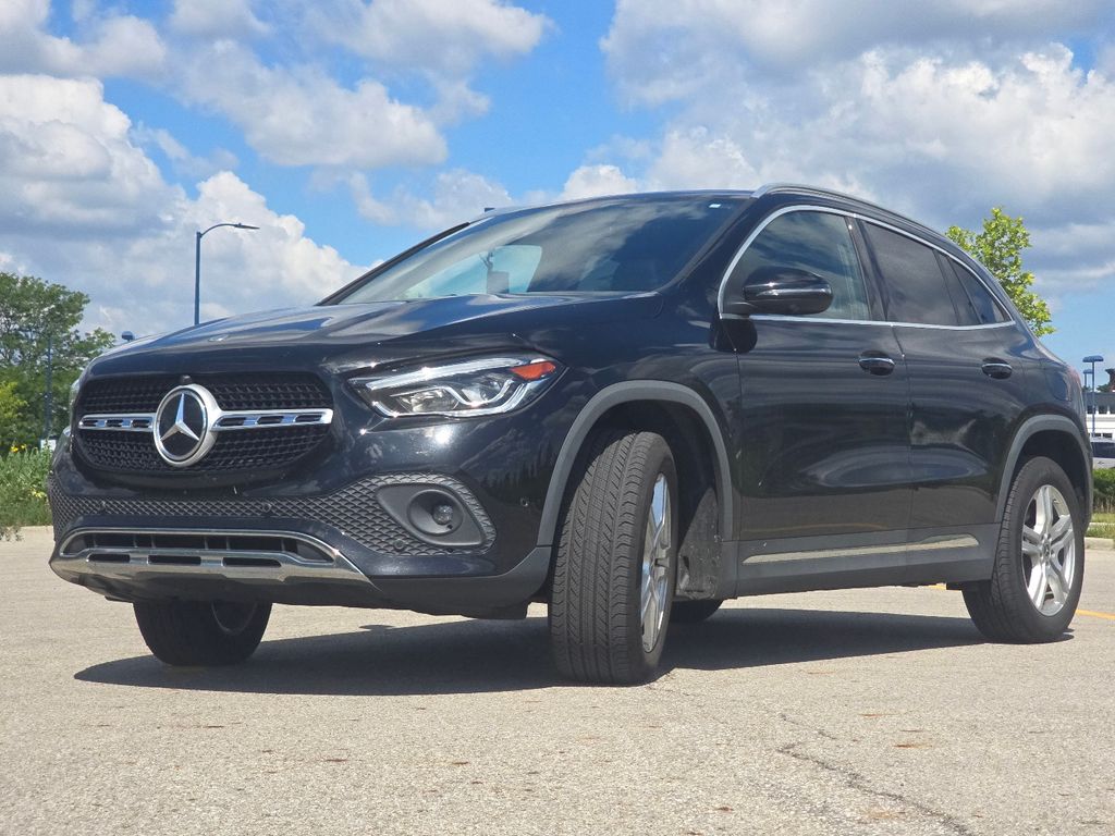 Used 2022 Black Mercedes-Benz GLA 250 image 13