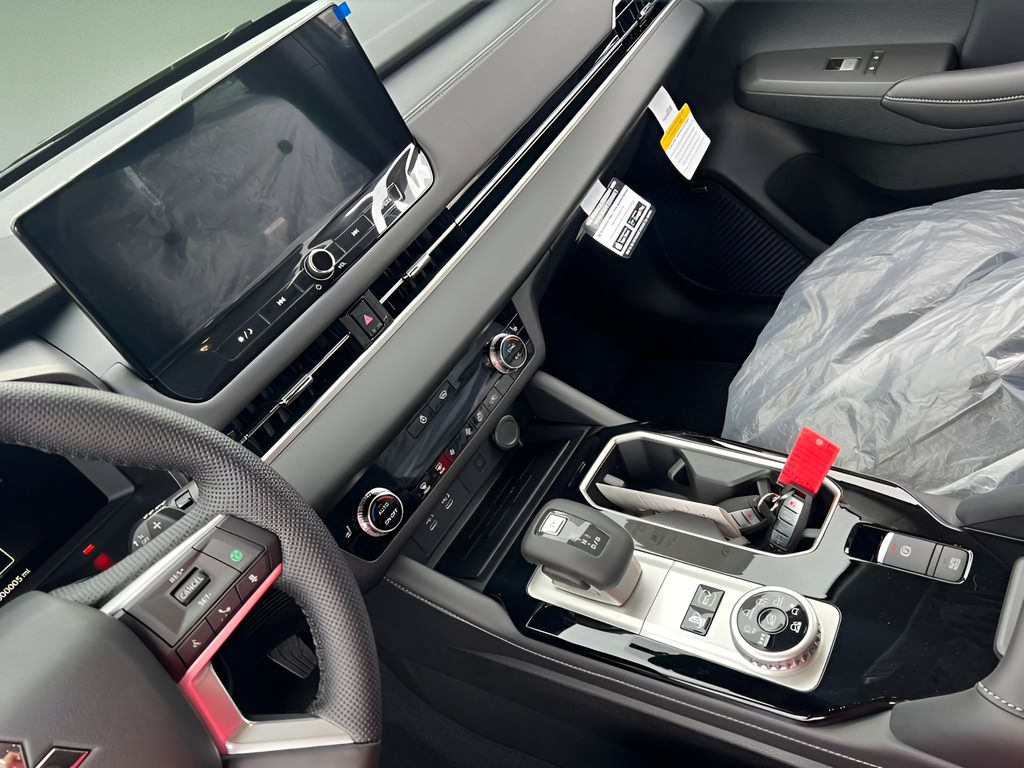 New 2026 Mitsubishi Outlander PHEV SUV