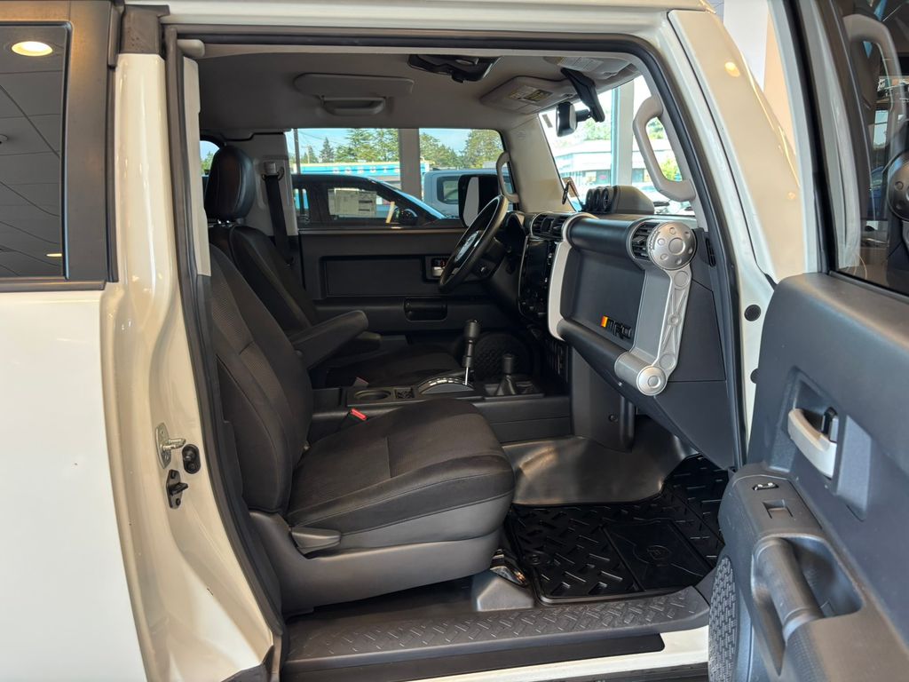 2013 Toyota FJ Cruiser Base