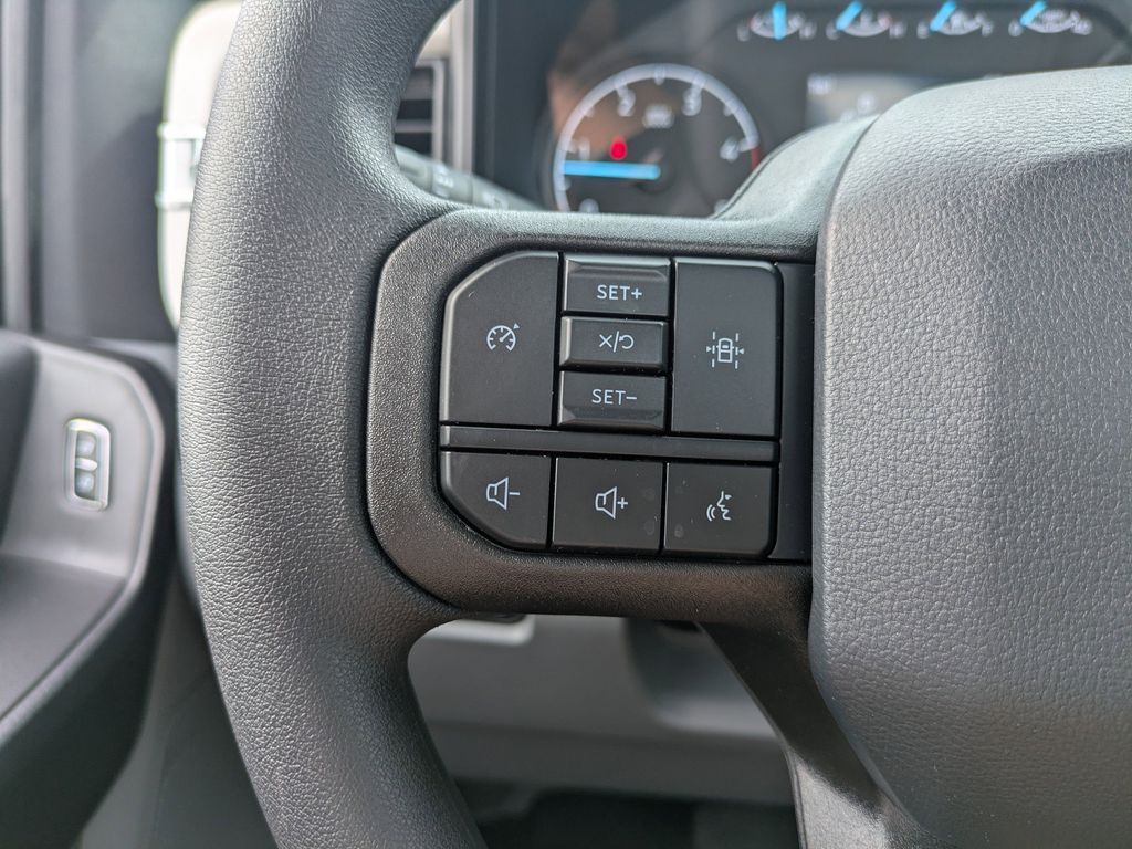 2025 Ford F-550 Chassis XL