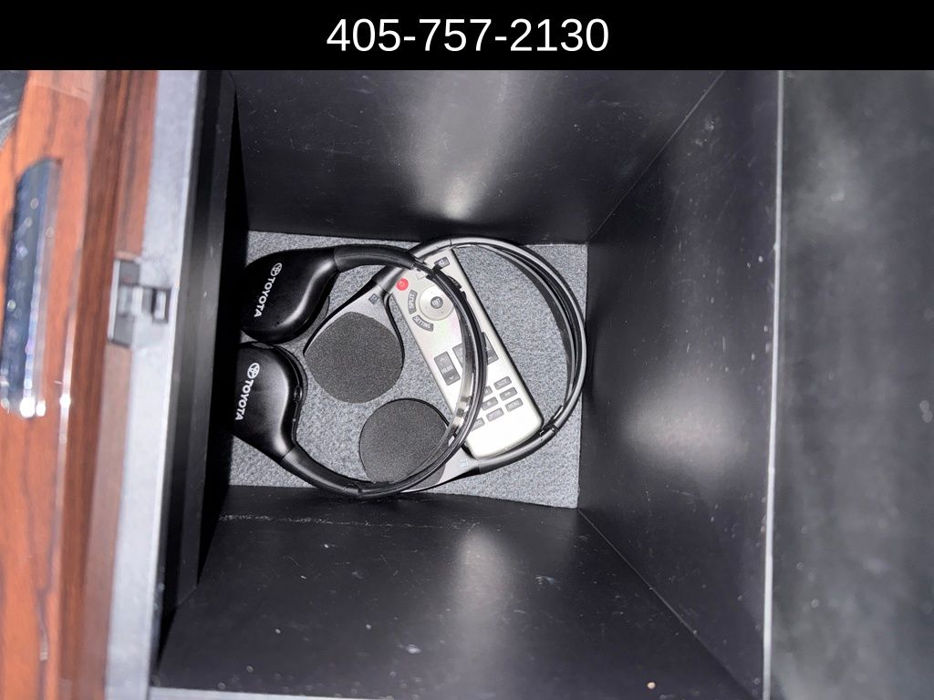 White (Blizzard Pearl) 2020 Toyota Sienna Limited Premium 7-Passenger AWD Minivan All-Wheel Drive 8-Speed Automatic