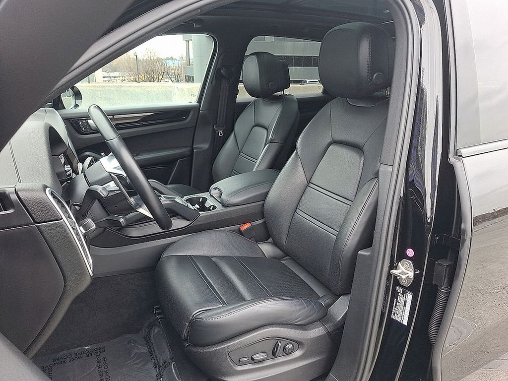 Thumbnail: 2023 Porsche Cayenne - 5