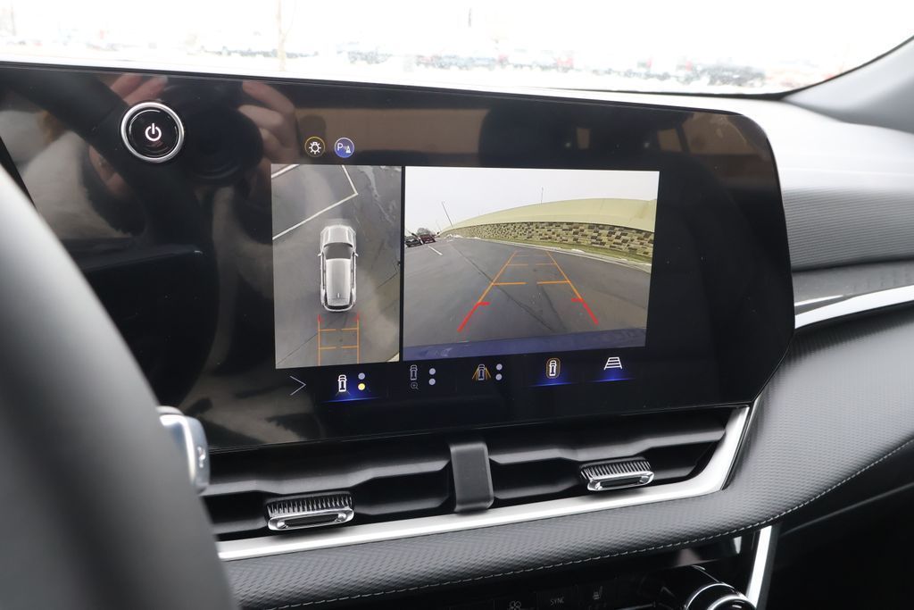 Thumbnail: 2026 Chevrolet Equinox - 26