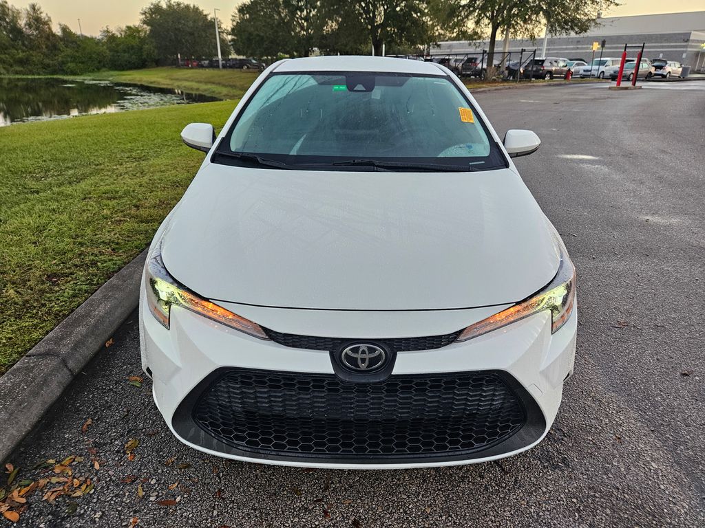 2022 Toyota Corolla LE 8