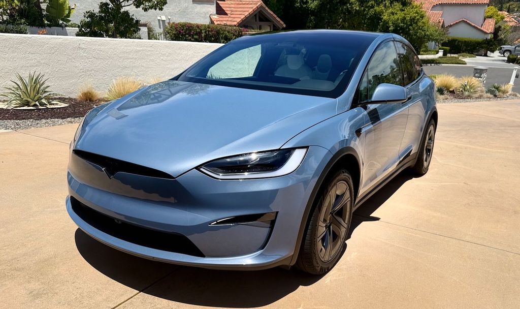 2026 Tesla Model X Plaid AWD