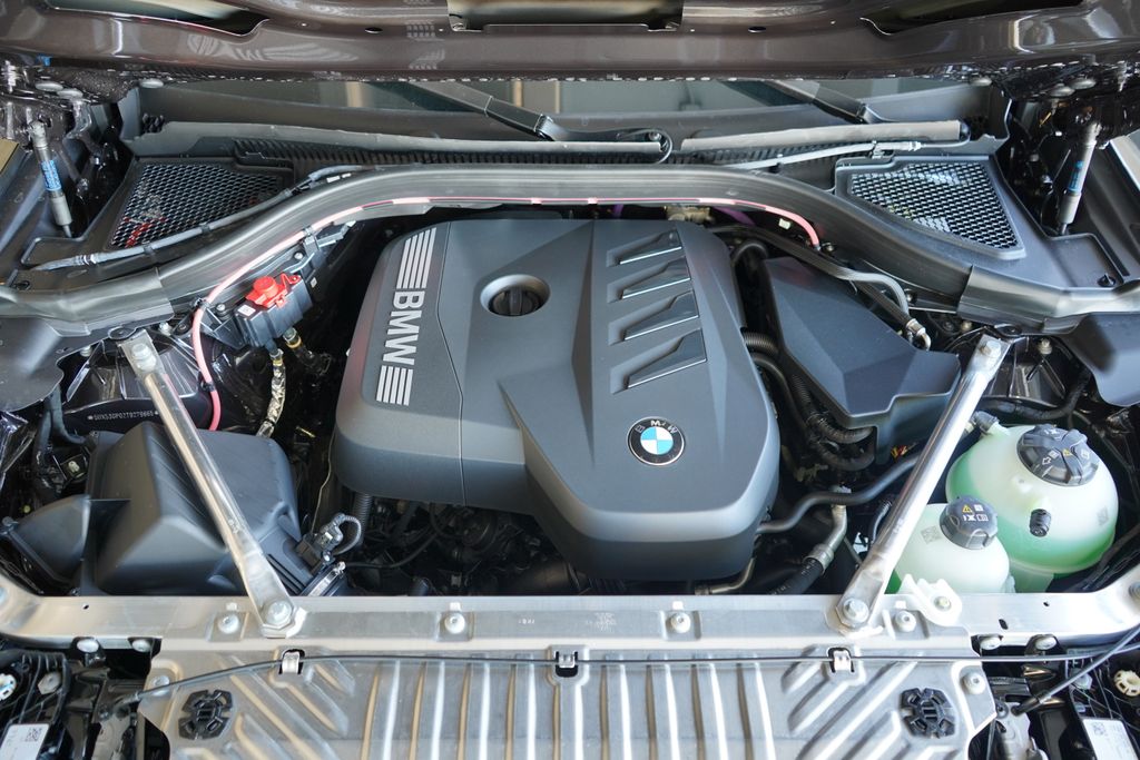 Thumbnail: 2026 BMW X3 - 21