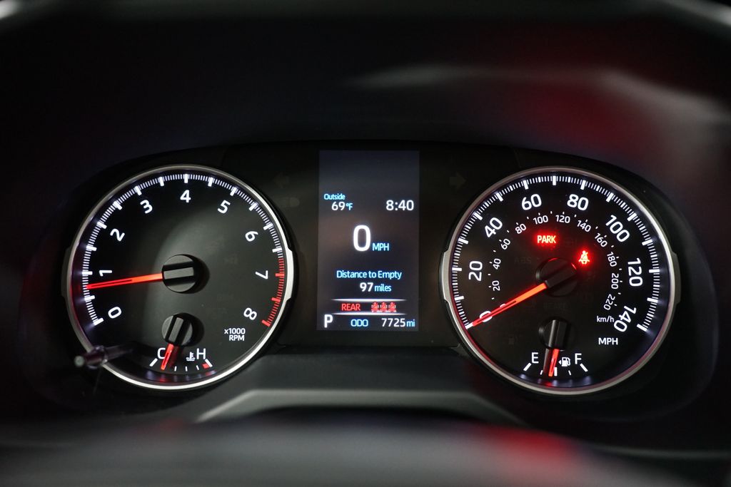 2022 Toyota RAV4 LE 15