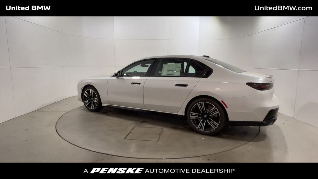 2025 BMW 7 Series 760i xDrive 6