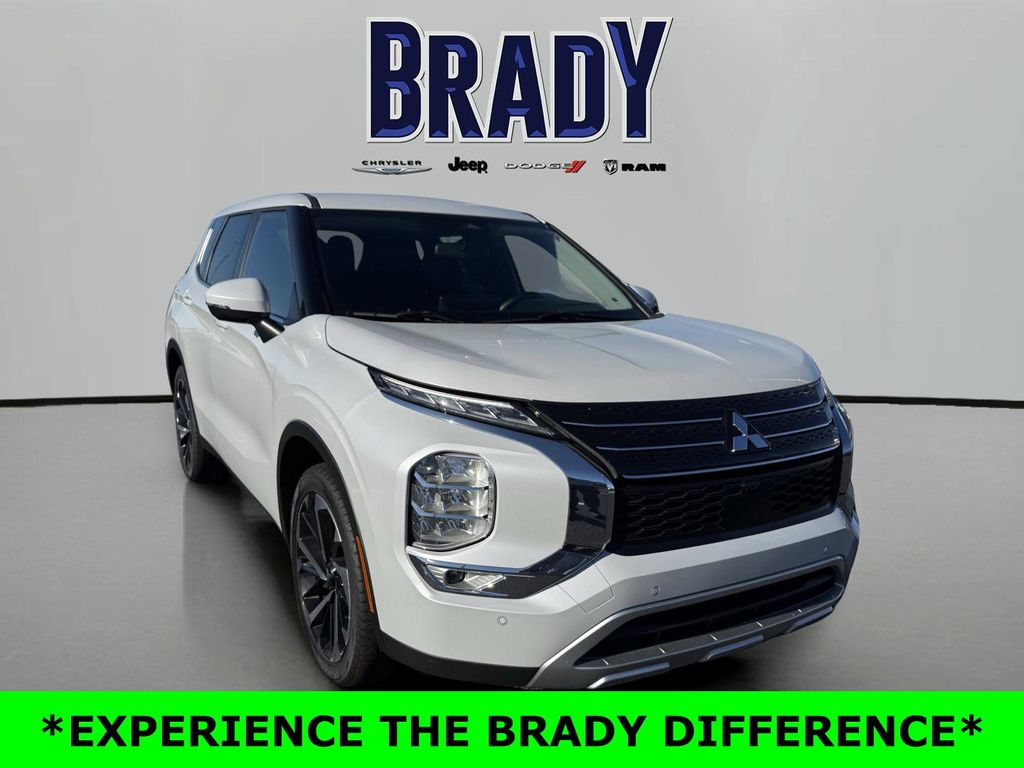 2024 Mitsubishi Outlander SE FWD