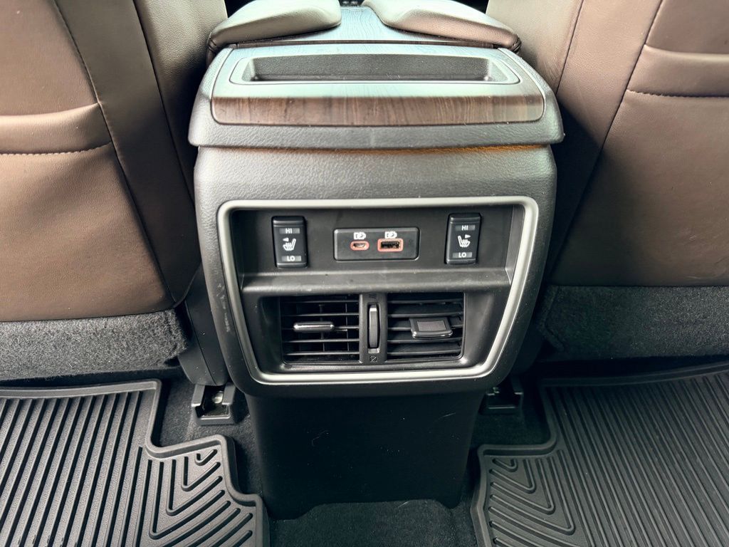 2019 Nissan Murano Platinum Pearl White - Jim Hudson Acura - Image 17