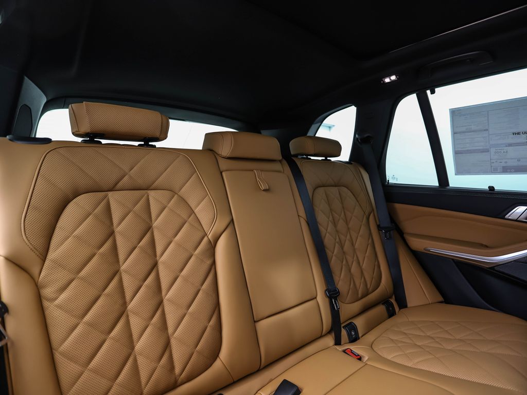 Thumbnail: 2026 BMW X5 - 28