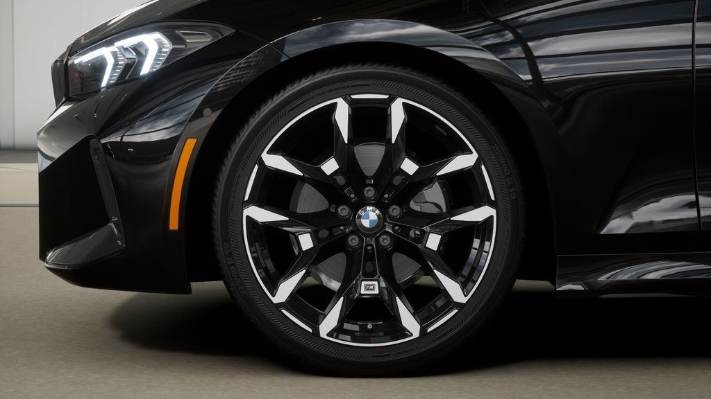 Thumbnail: 2025 BMW 3 Series - 7