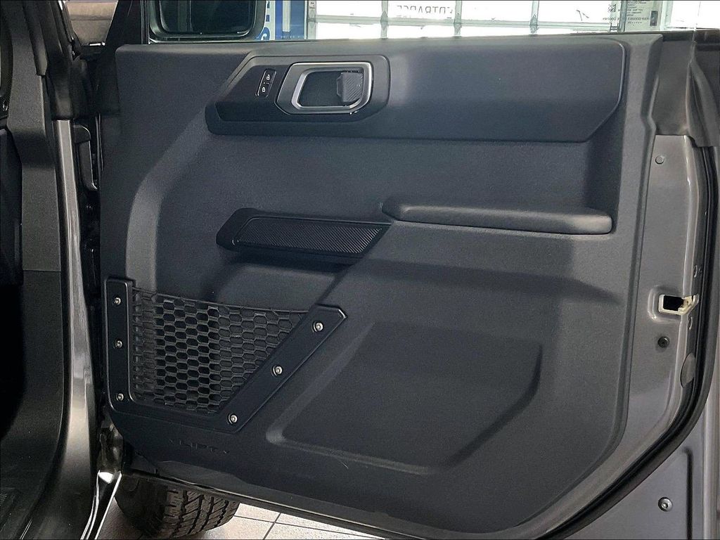 2025 Ford Bronco — photo 12
