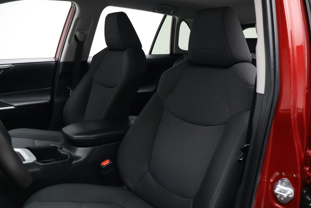 Thumbnail: 2025 Toyota RAV4 - 13