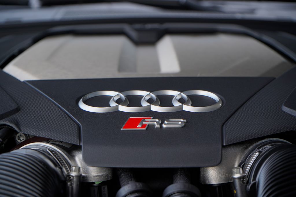 Thumbnail: 2025 Audi RS 7 - 29