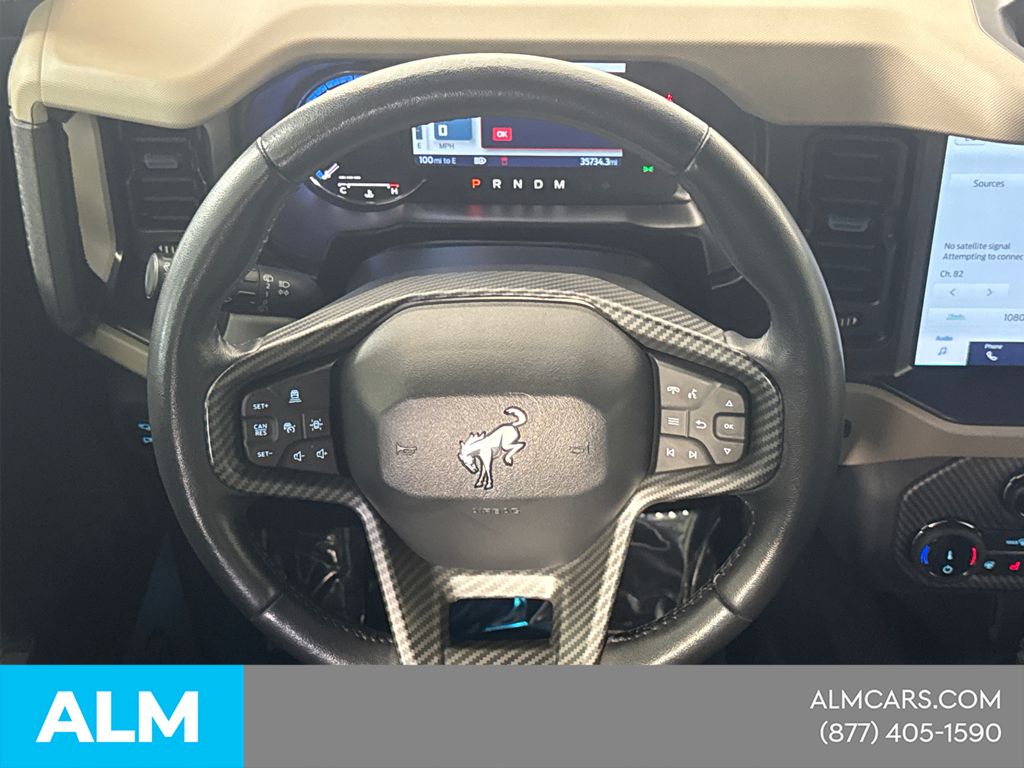 Used 2022 White Ford Wildtrak image 27