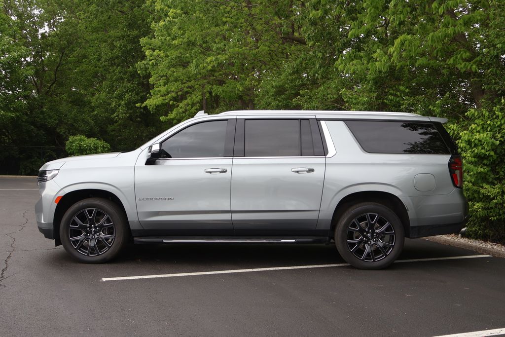 Thumbnail: 2024 Chevrolet Suburban - 4