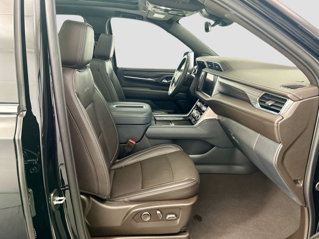 Thumbnail: 2024 GMC Yukon - 19