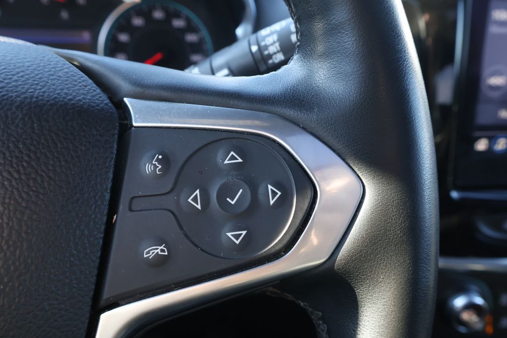 Thumbnail: 2023 Chevrolet Traverse - 18