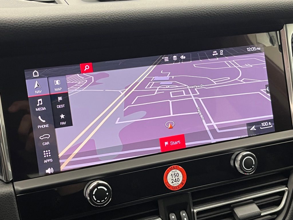 Thumbnail: 2026 Porsche Macan - 22