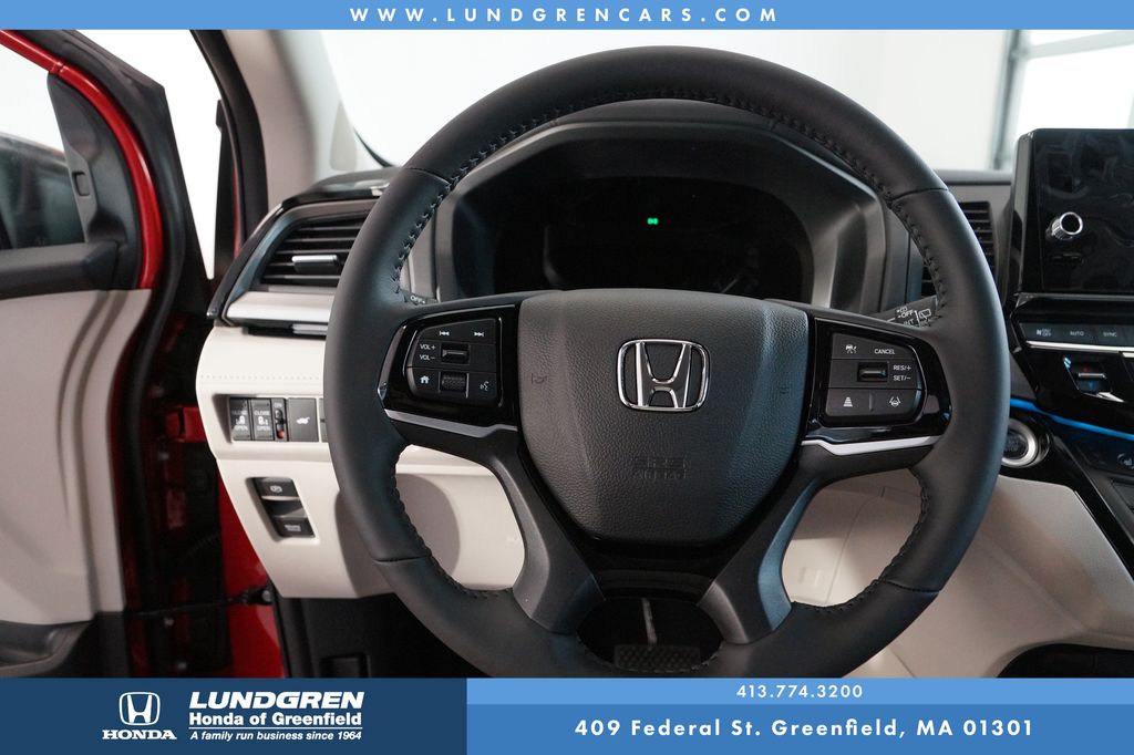 2025 Honda Odyssey Touring 16