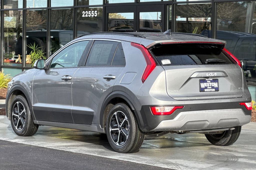 used 2025 Kia Niro car, priced at $25,980
