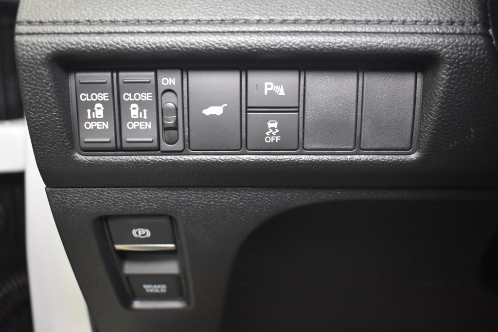 2025 Honda Odyssey Touring 14