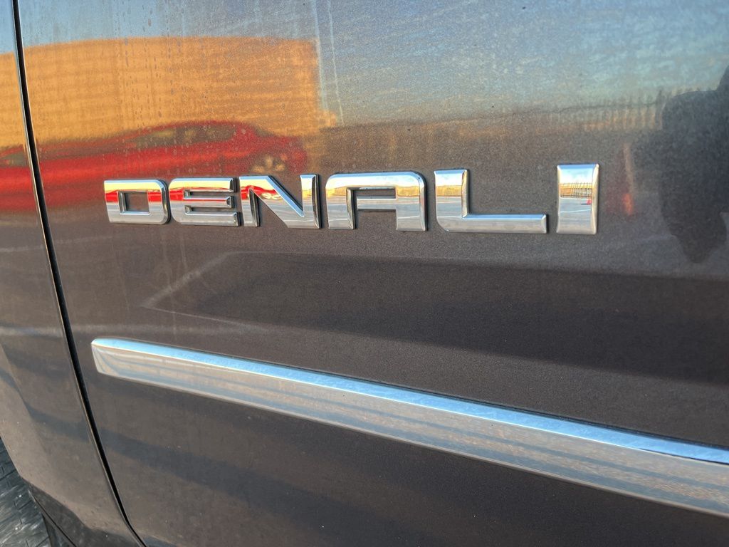 Thumbnail: 2016 GMC Yukon - 9