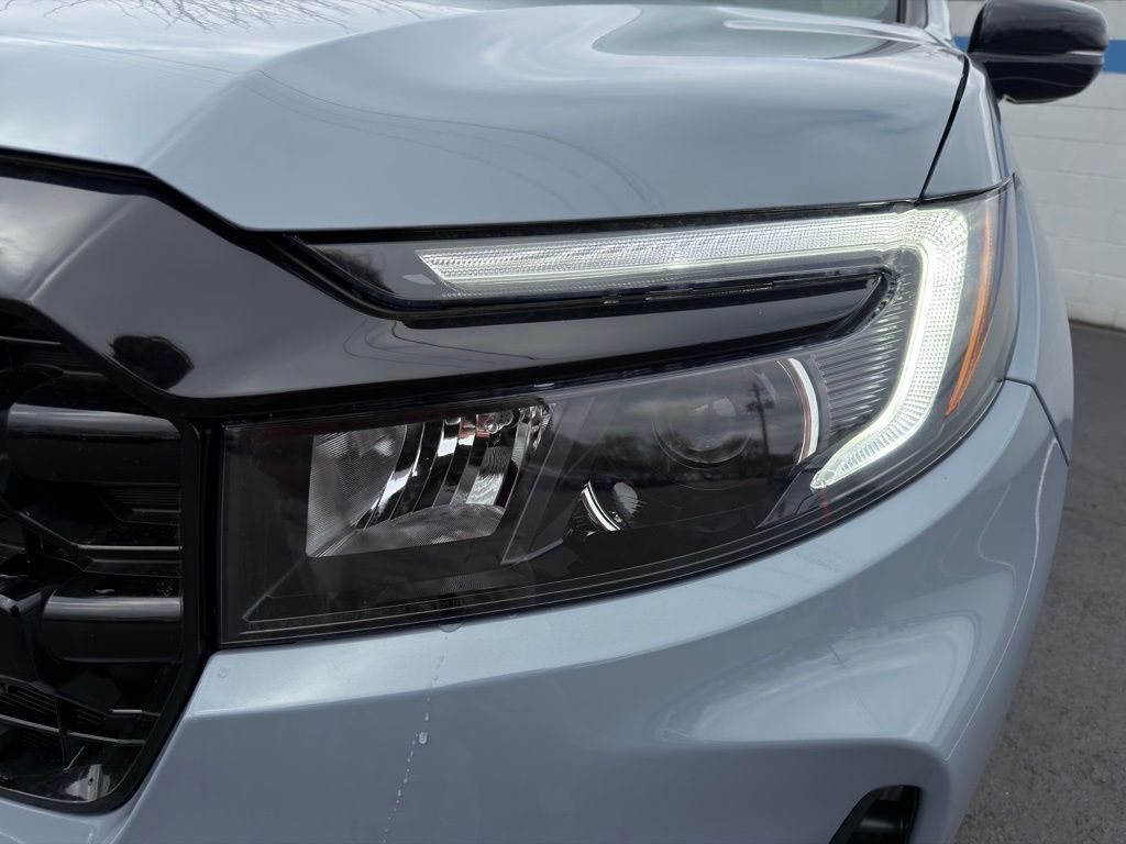 Thumbnail: 2026 Honda Ridgeline - 9