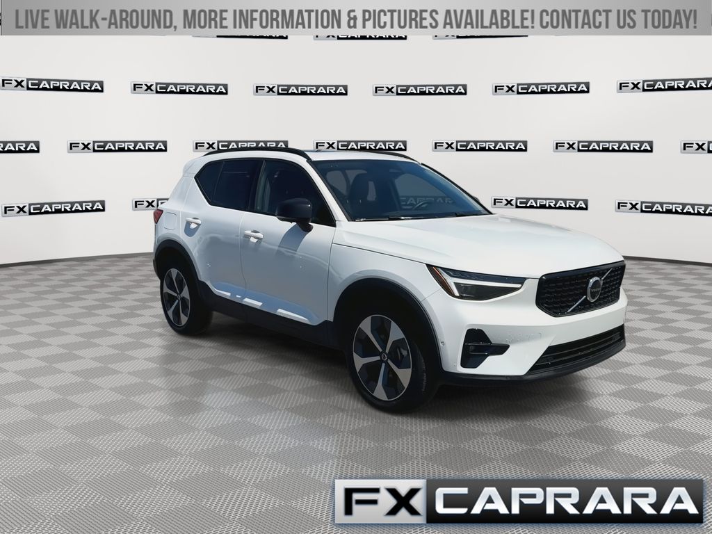 Used 2026 Volvo XC40 SUV