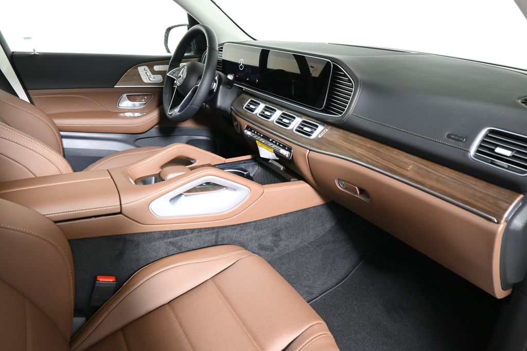 Thumbnail: 2026 Mercedes-Benz GLE - 21