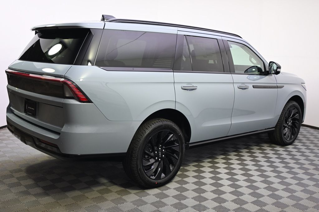 New 2026 Gray Lincoln Reserve image 7