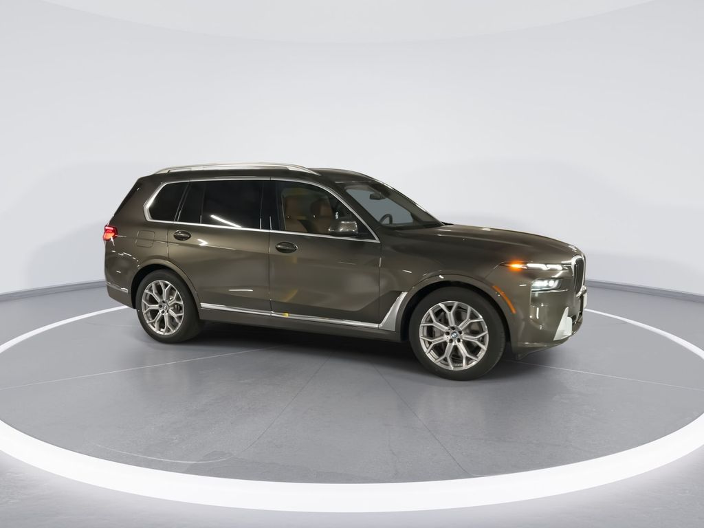 2025 BMW X7 xDrive40i 9