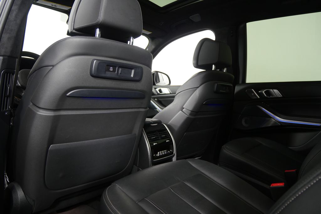 Thumbnail: 2020 BMW X7 - 20