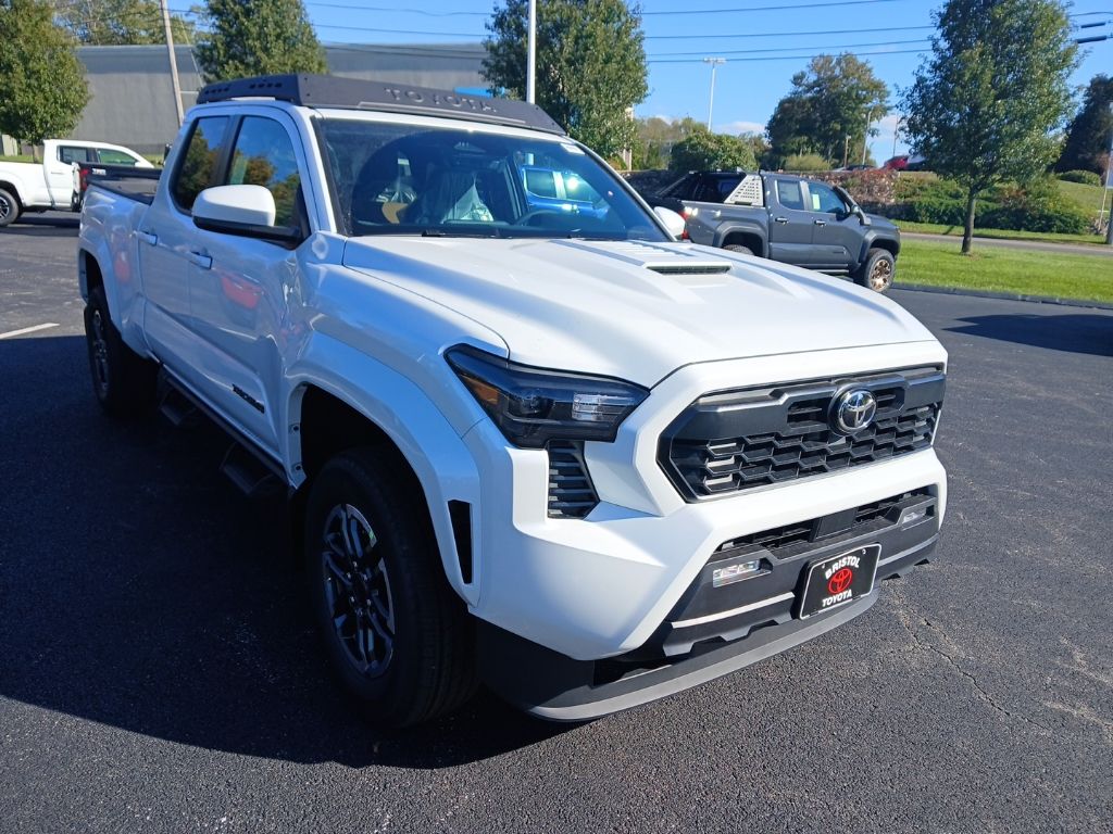 2025 Toyota Tacoma TRD Sport's photo