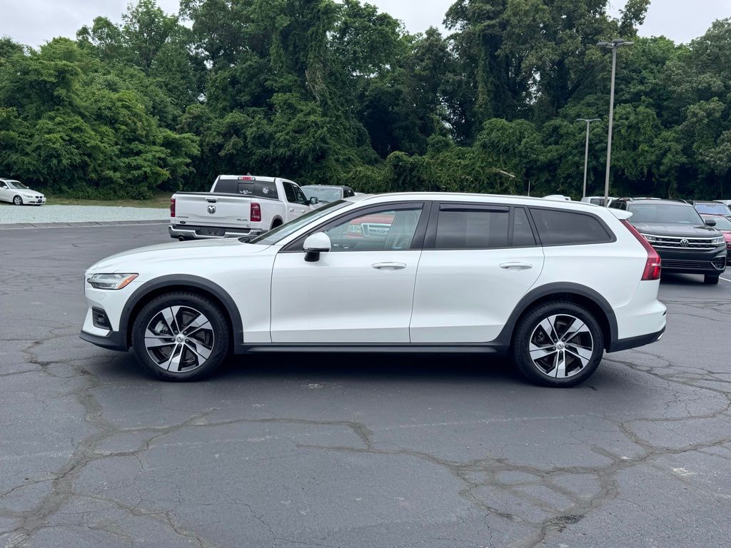 VolvoV60 Cross Country42