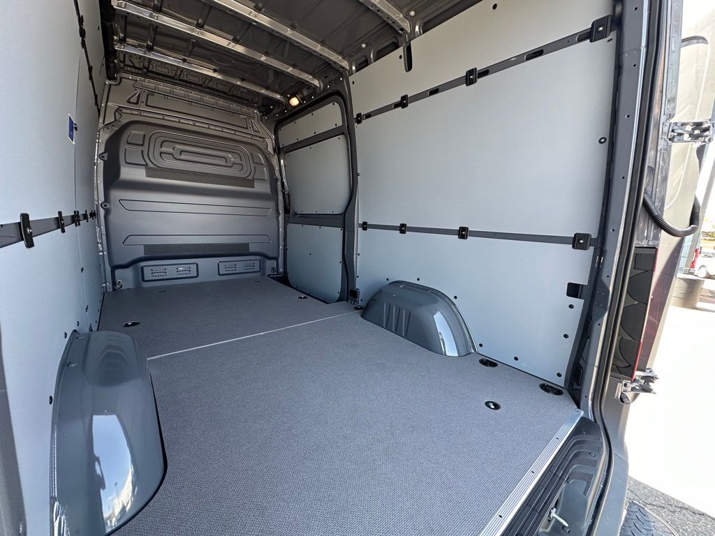 2024 Mercedes-Benz Sprinter 2500 Cargo 144 WB 22