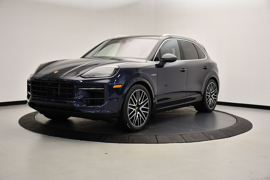 Thumbnail: 2025 Porsche Cayenne - 1