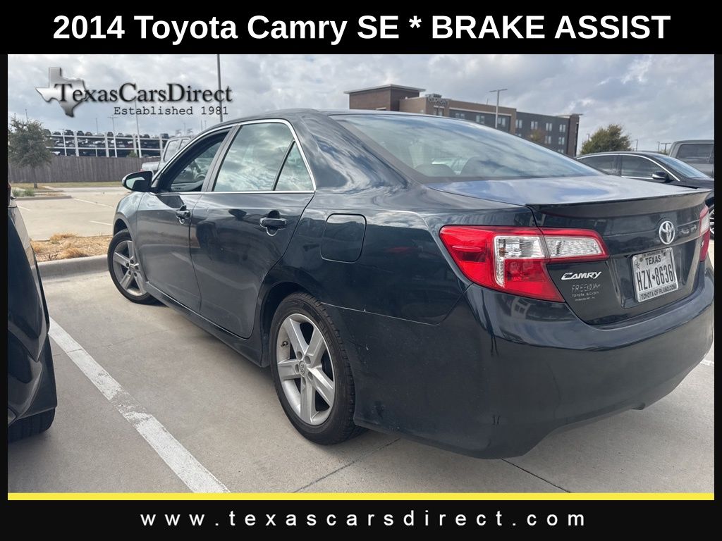 2014 Toyota Camry SE 2