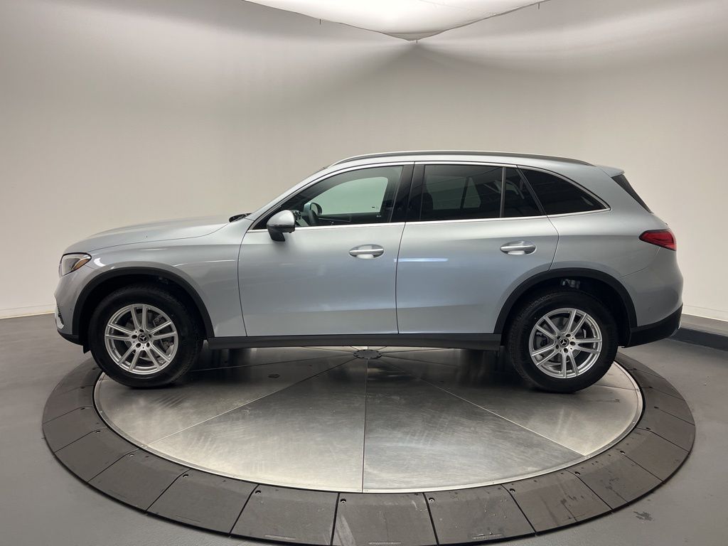 Thumbnail: 2026 Mercedes-Benz GLC - 4