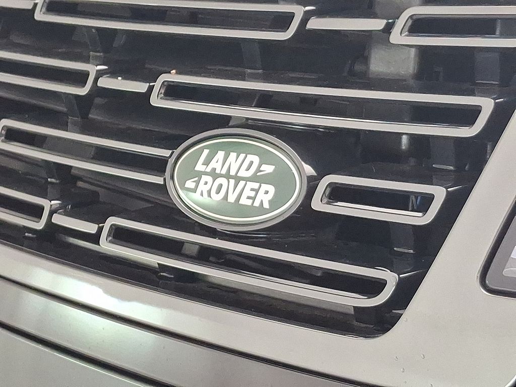 Thumbnail: 2025 Land Rover Range Rover - 20
