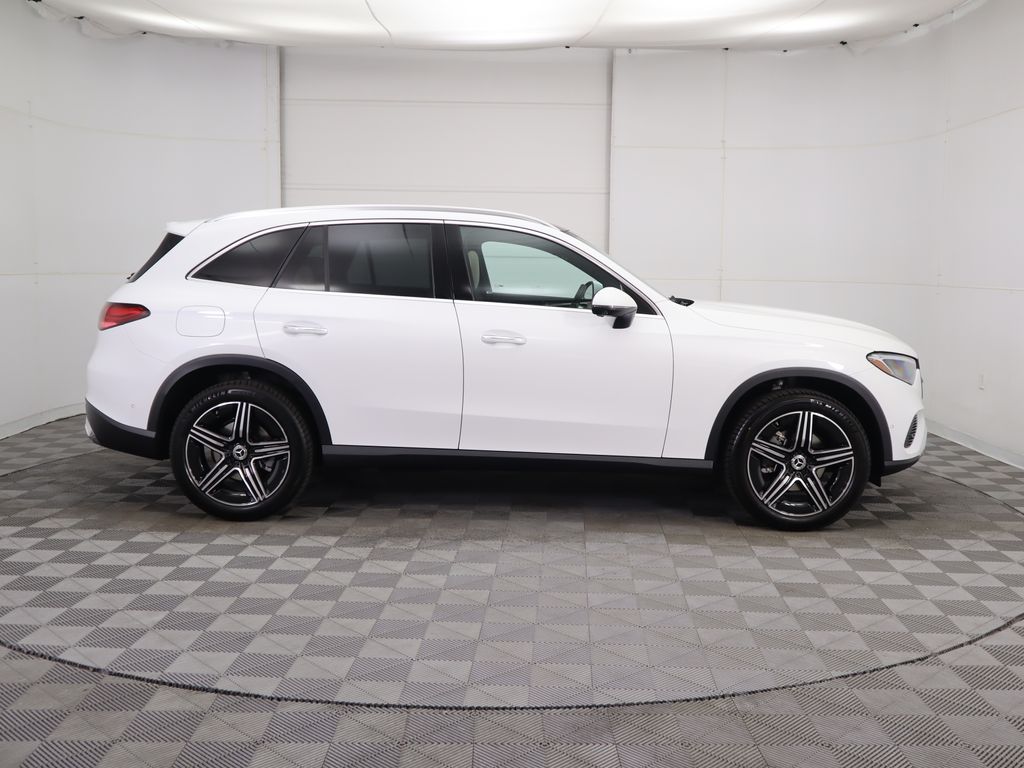 Thumbnail: 2026 Mercedes-Benz GLC - 4