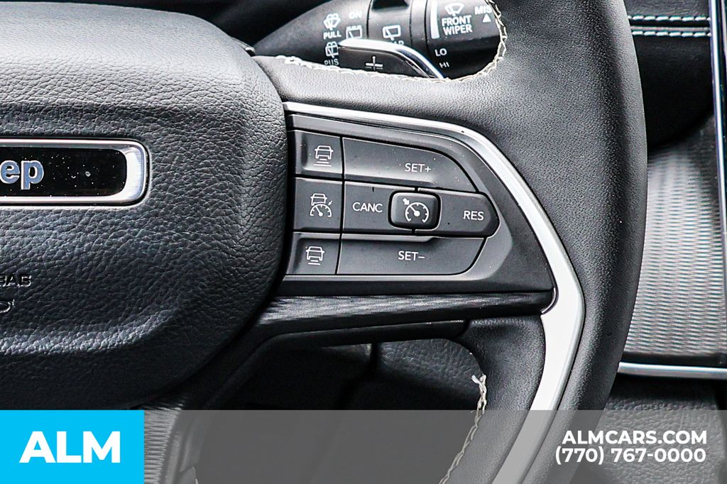 Used 2025 Black Jeep Altitude / MT Certified image 36
