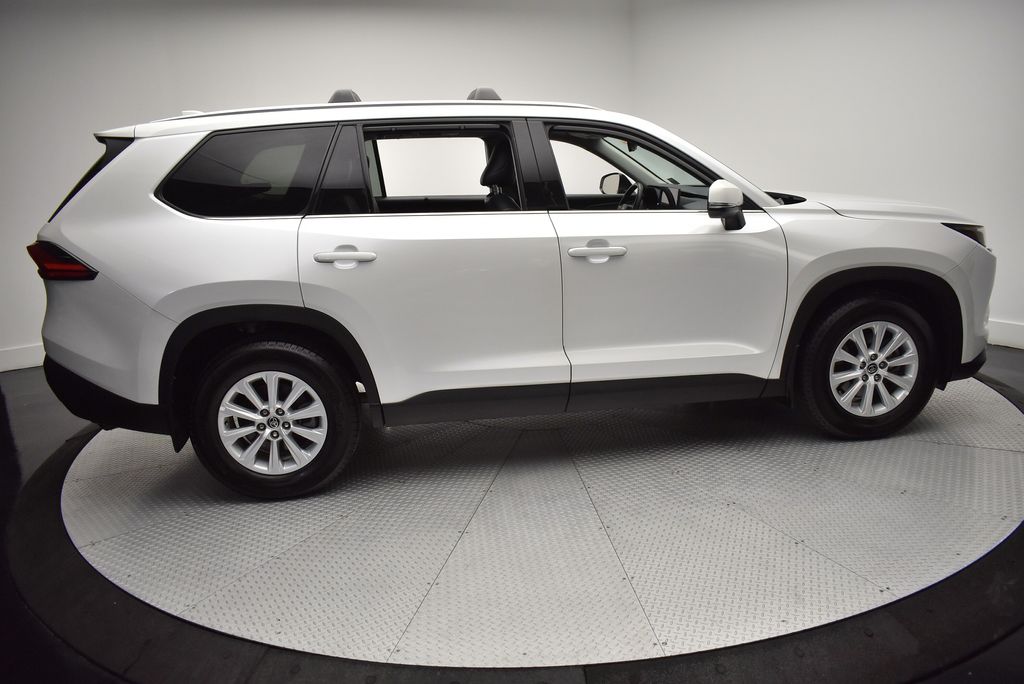 Thumbnail: 2024 Toyota Grand Highlander - 4