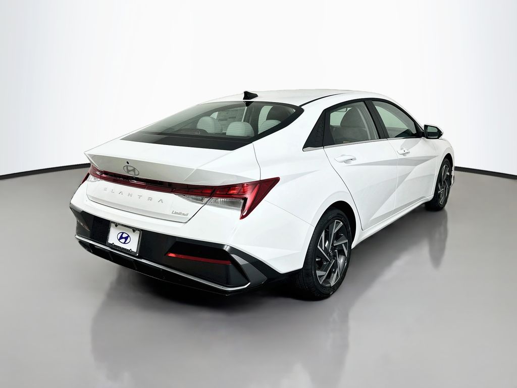 Thumbnail: 2026 Hyundai Elantra - 5