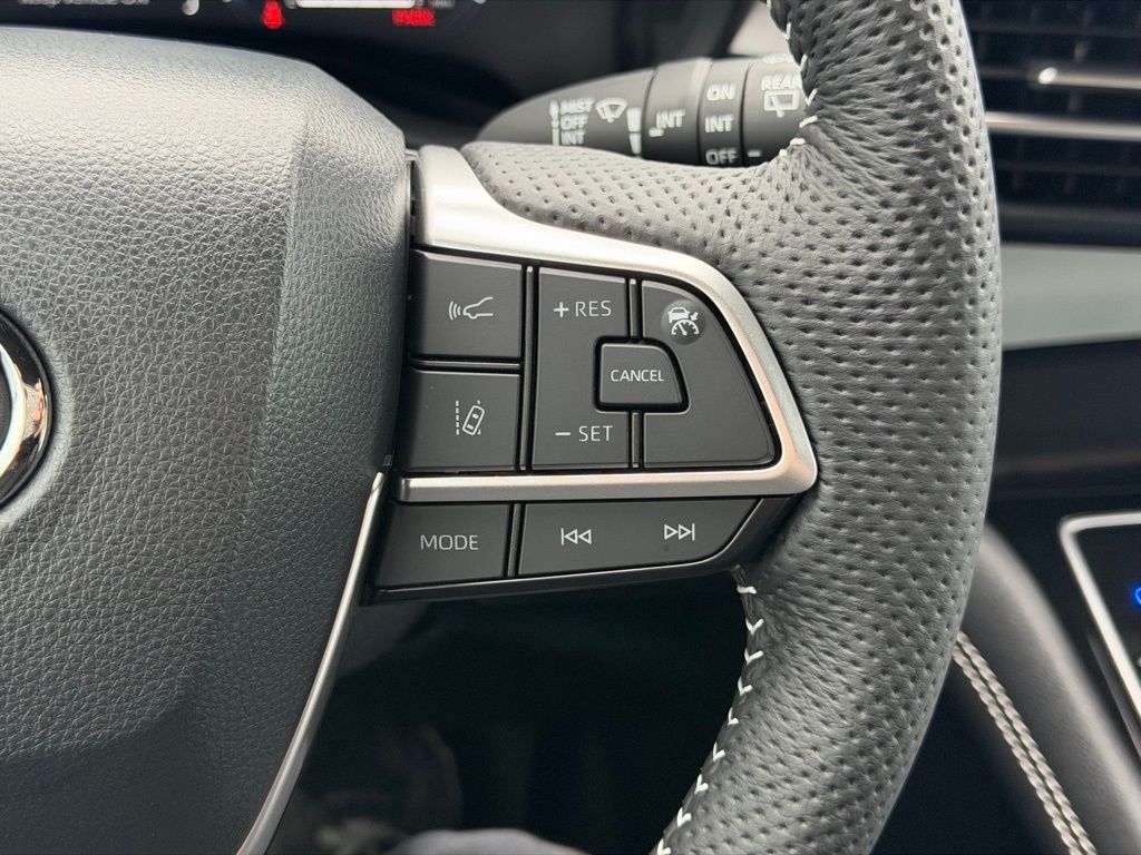 Thumbnail: 2026 Toyota Sienna - 12