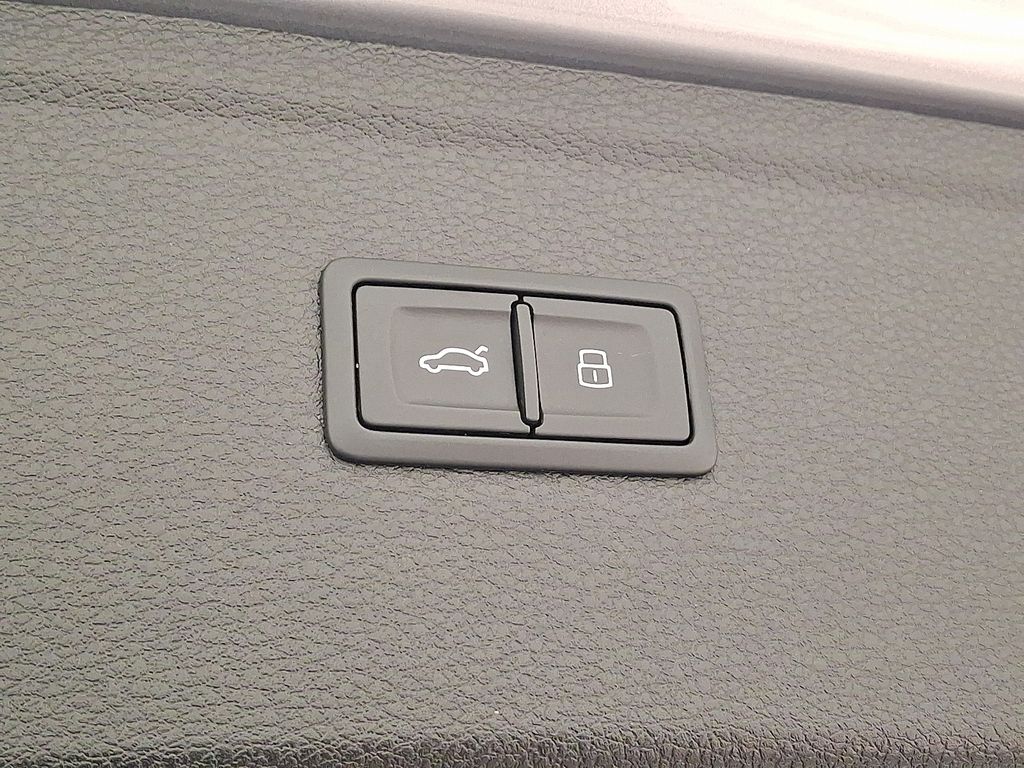 Thumbnail: 2023 Audi Q5 - 29