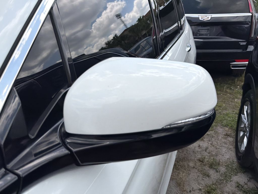 used 2022 Honda Pilot car, priced at $33,992