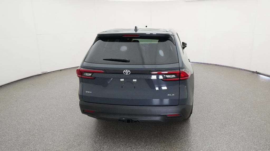 2025 Toyota Grand Highlander XLE 18