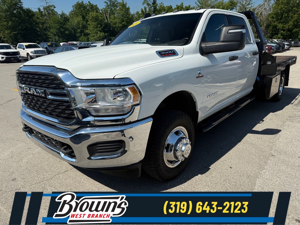 2024 RAM 3500 Chassis SLT Crew Cab LB DRW 4WD